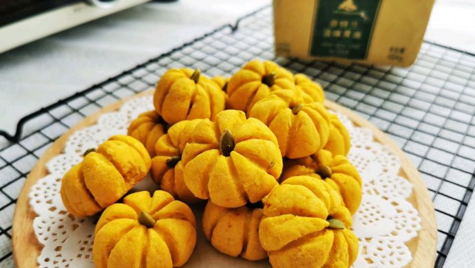 Ingredients and Making Steps of Pumpkin Cookies